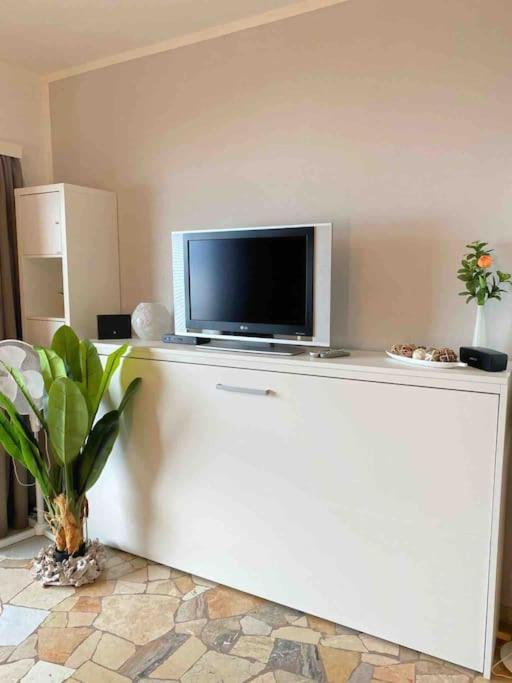 Ferienwohnung Studio Belvedere Brezzo 外观 照片