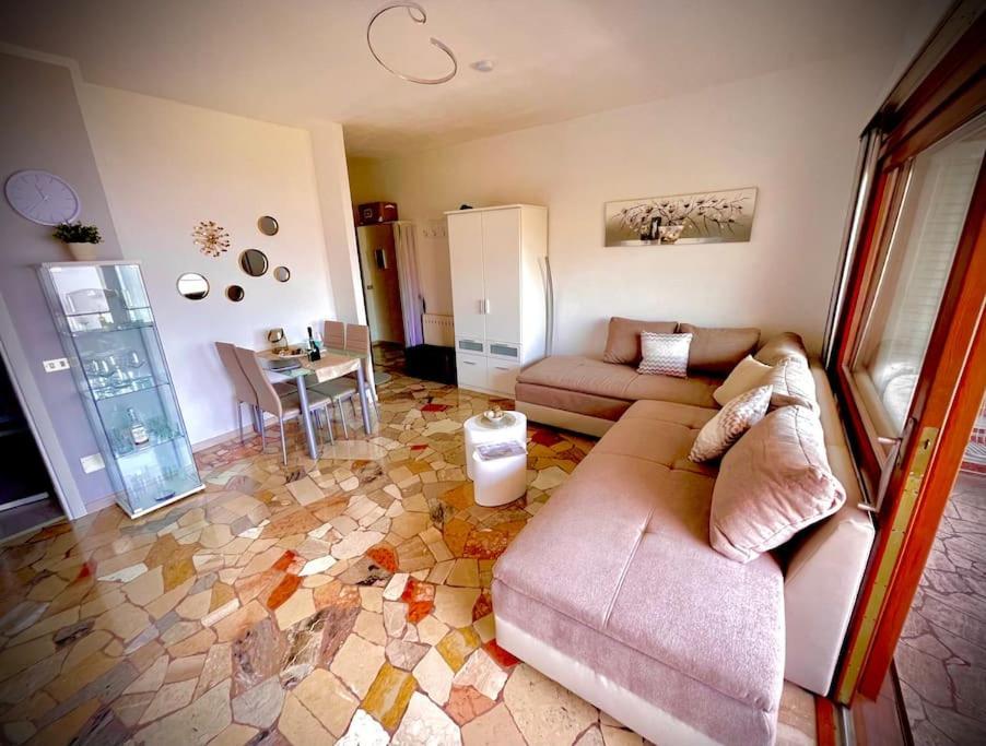 Ferienwohnung Studio Belvedere Brezzo 外观 照片