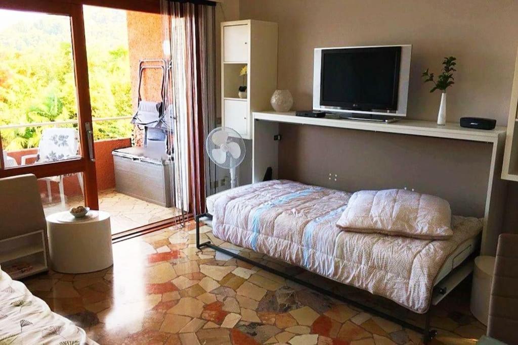 Ferienwohnung Studio Belvedere Brezzo 外观 照片